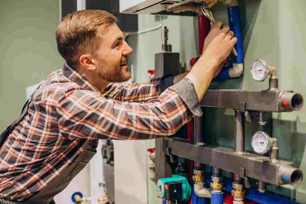 Moderne Heizungsinstallation durch einen Fachbetrieb